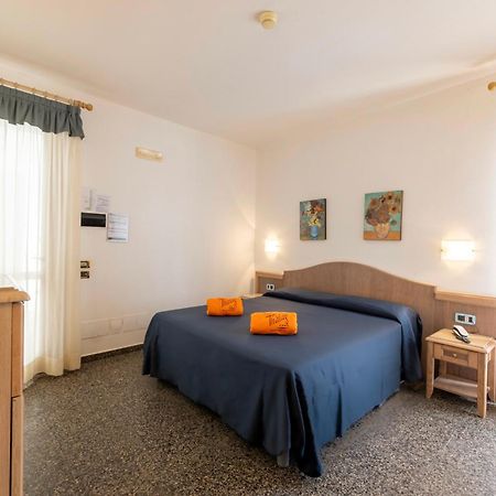 Hotel Thalas Club Торе дел'Орсо Екстериор снимка