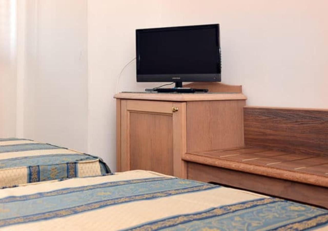 Hotel Thalas Club Торе дел'Орсо Екстериор снимка