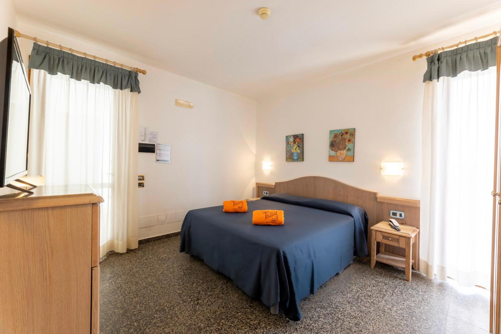 Hotel Thalas Club Торе дел'Орсо Екстериор снимка