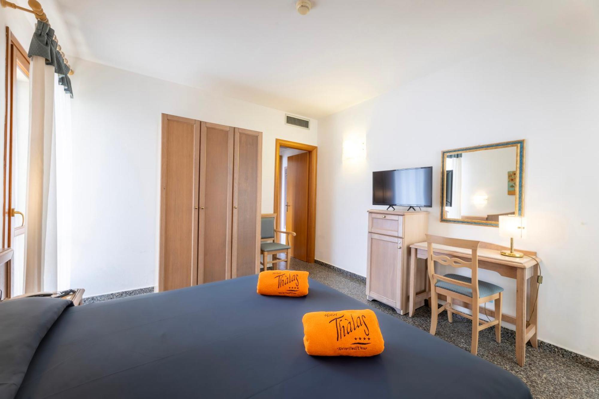 Hotel Thalas Club Торе дел'Орсо Екстериор снимка
