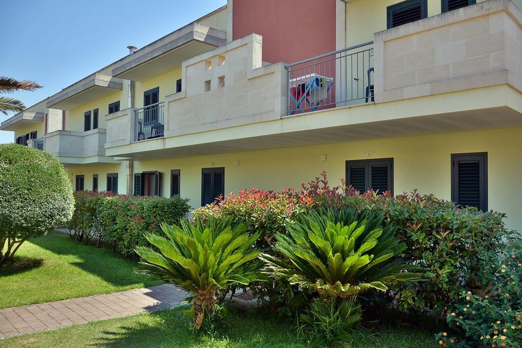 Hotel Thalas Club Торе дел'Орсо Екстериор снимка
