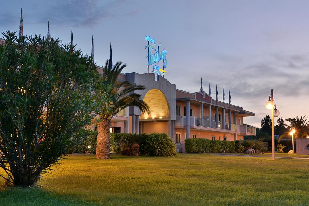 Hotel Thalas Club Торе дел'Орсо Екстериор снимка